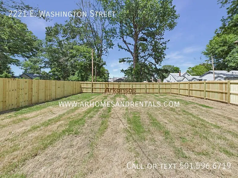 2221 E Washington Ave — Photo 16