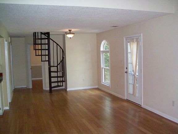 Living Room Alt. View