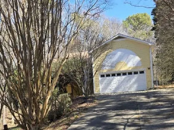 1311 Scenic Ct, Auburn, GA 30011