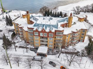 16 Raglan St #401, Collingwood, ON L9Y4Y2