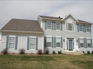 497 Nuthatch Way, Lindenhurst, IL 60046