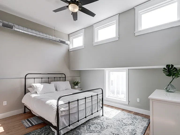 1523 W Cary St #9I — Photo 1