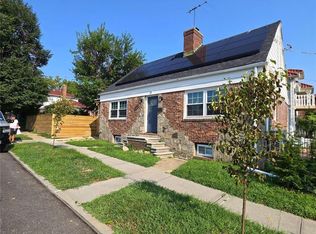 1470 Utopia Pkwy, Flushing, NY 11357