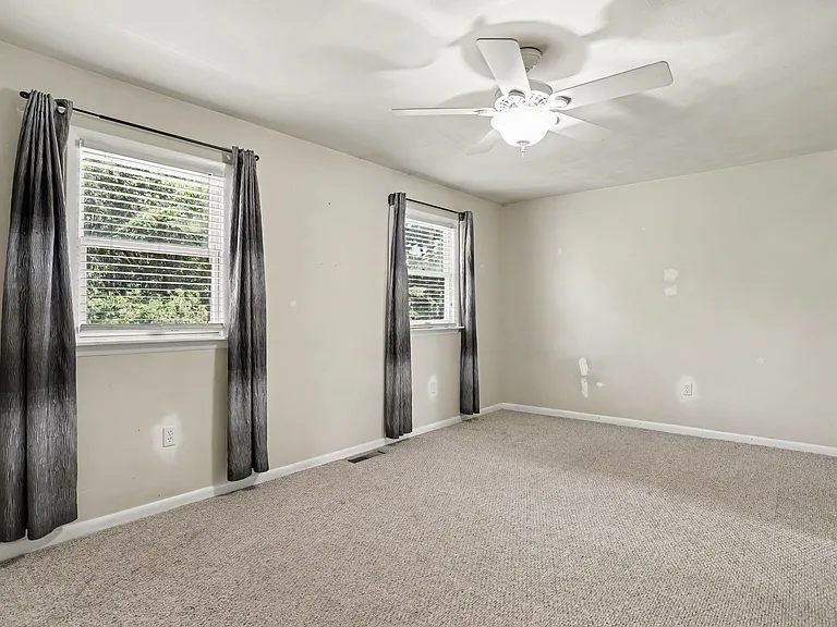 803 Hills Dr — Photo 19