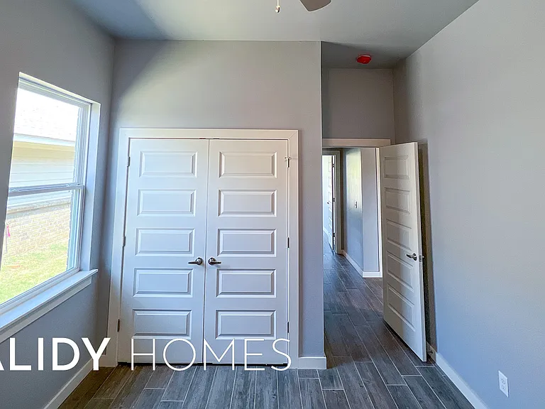 435 Remington Ave — Photo 30