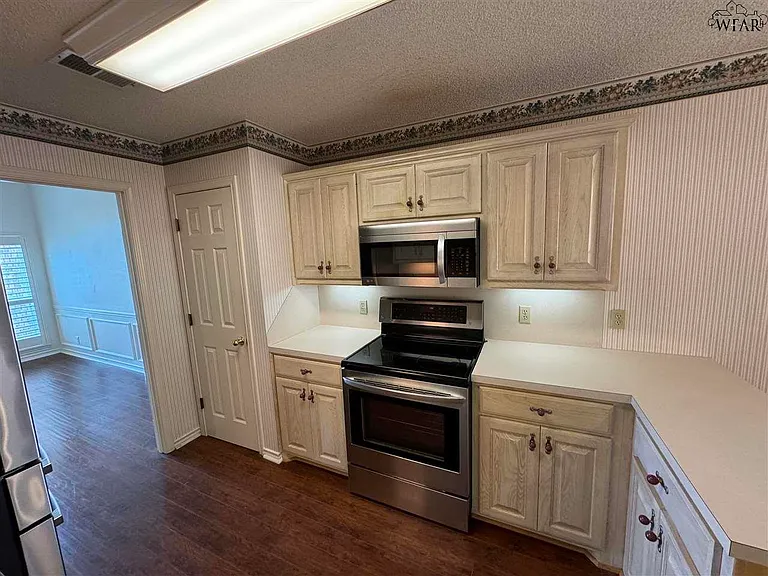 4845 Shenandoah Dr — Photo 6