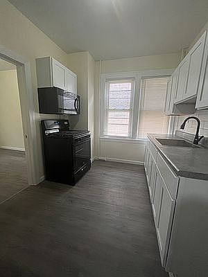 1st image of 1449 E 94th St #1