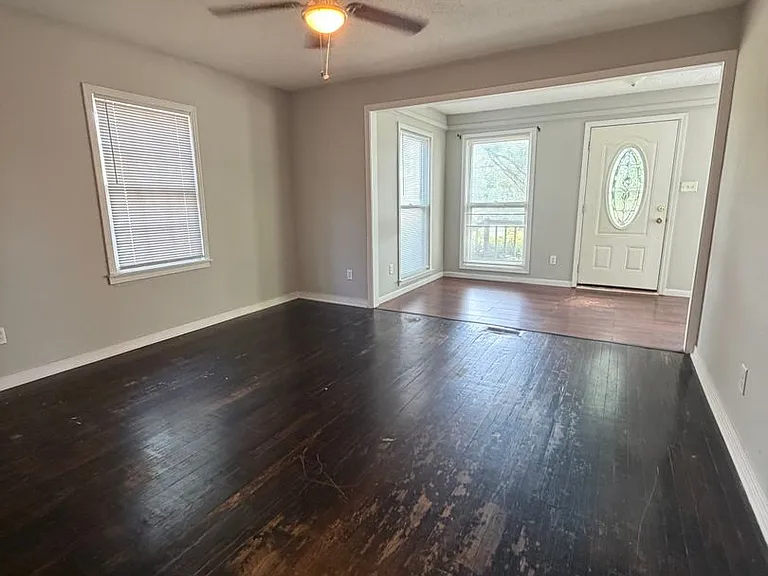 615 Chester Levee Rd — Photo 2