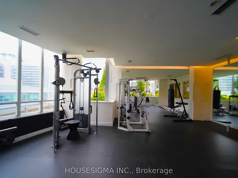 270 Wellington St W #222 — Photo 3