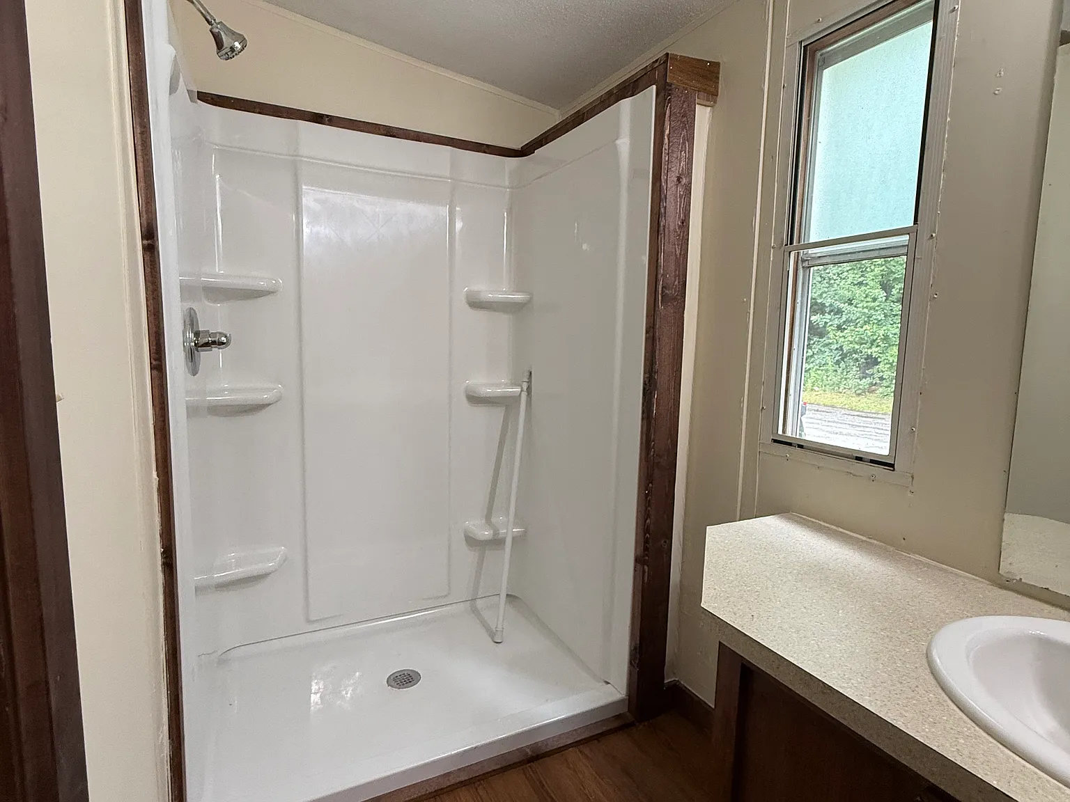 3 bed, 1600 sqft, $1,800 — Photo 3