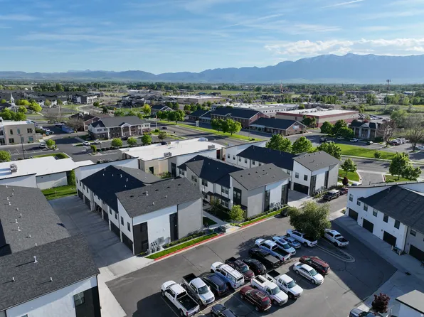220 N Spring Pkwy, Providence, UT 84332
