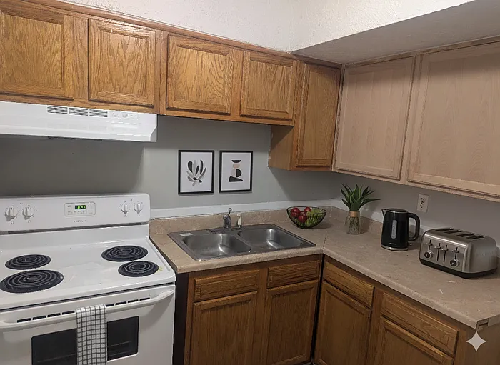 1854 Augusta Dr #32 — Photo 2