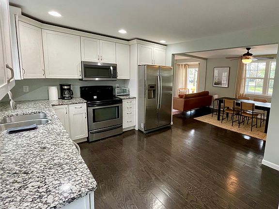 3rd image of 1602 41st St