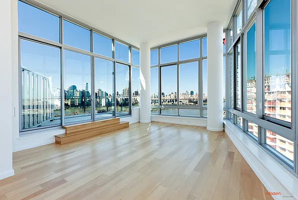 Sold by Modern Spaces | media 2