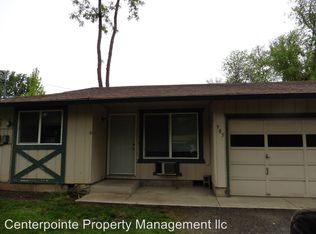 985 NE Newton Creek Dr, Roseburg, OR