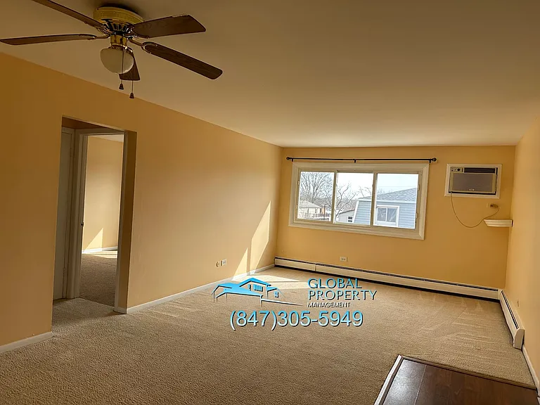 260 E Grand Ave — Photo 6