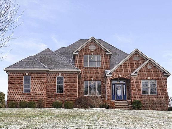 2nd image of 1404 Greenbrier Dr