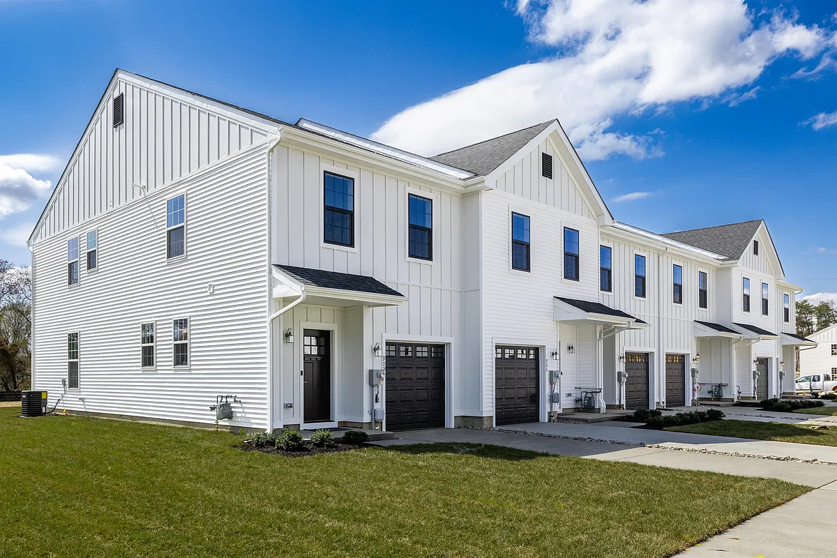 Building Photo - 969 Woodview Ct