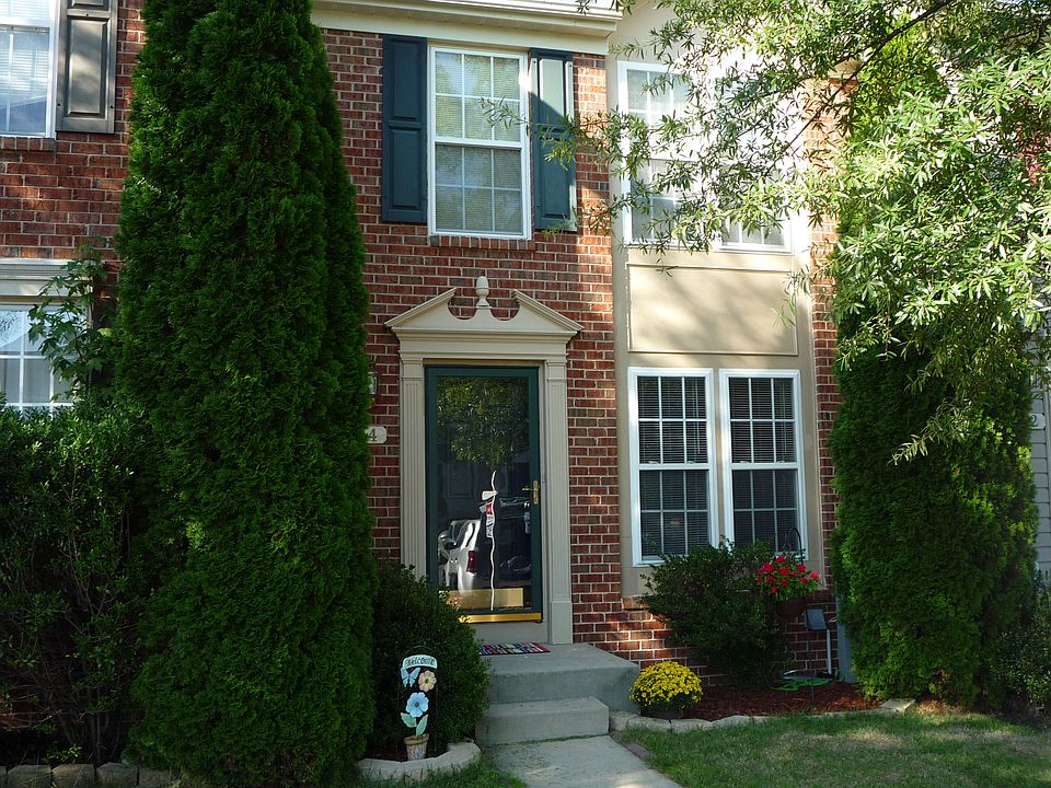 1st image of 1704 Bluffs Island Ct