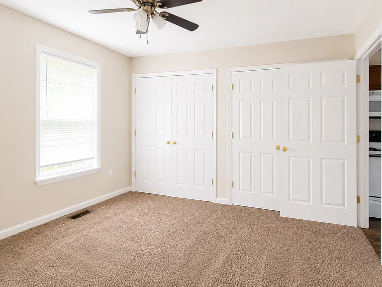 50 Lexington Ct — Photo 9