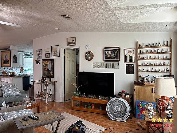 4th image of 2242 Abbottwoods Ln