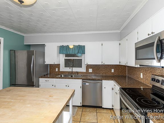 5th image of 245 N Jefferson St