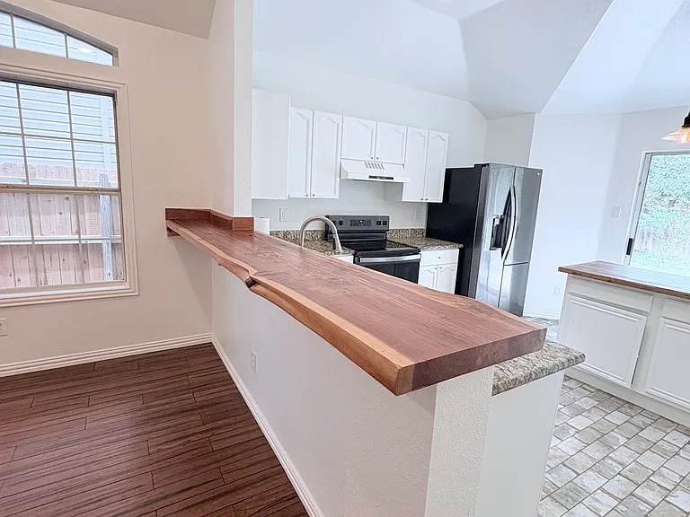 1660 Prescott Cir — Photo 11