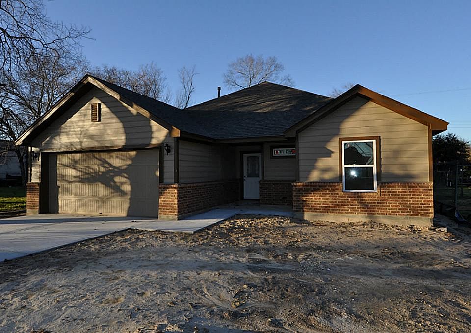 "FINISHING TOUCHES" by custom builder.