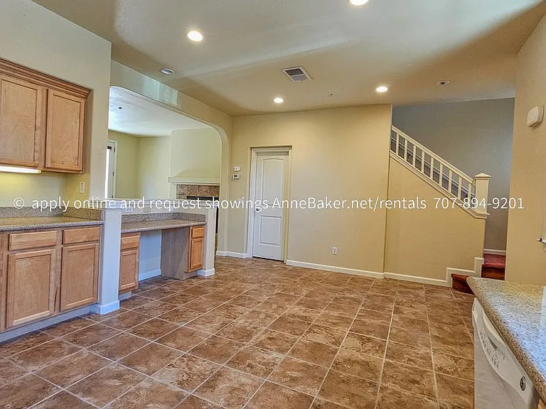 160 Healdsburg Ave #E — Photo 4