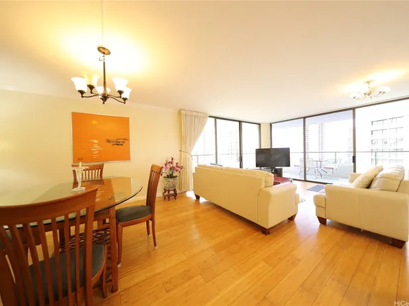 1910 Ala Moana Blvd APT 18A, Honolulu, HI 96815