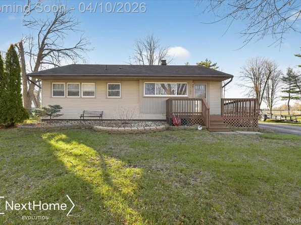 46295 Chatsworth Dr, Van Buren Township, MI 48111