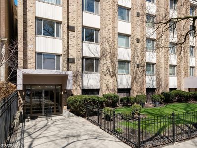 510 W Fullerton Pkwy APT 202, Chicago, IL, 60614