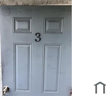 2nd image of 327 SW 20th St #3