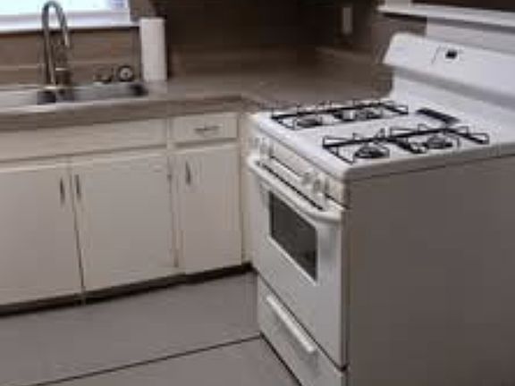3rd image of 6508 Onyx Dr S