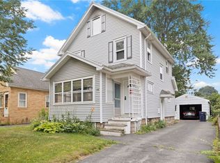 99 Sheraton Dr, Rochester, NY 14616