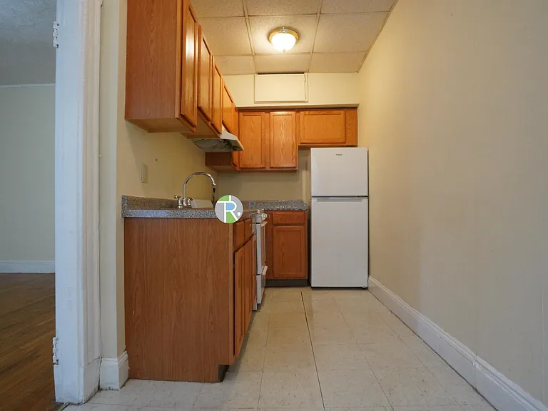 227 Kelton St #5 — Photo 7