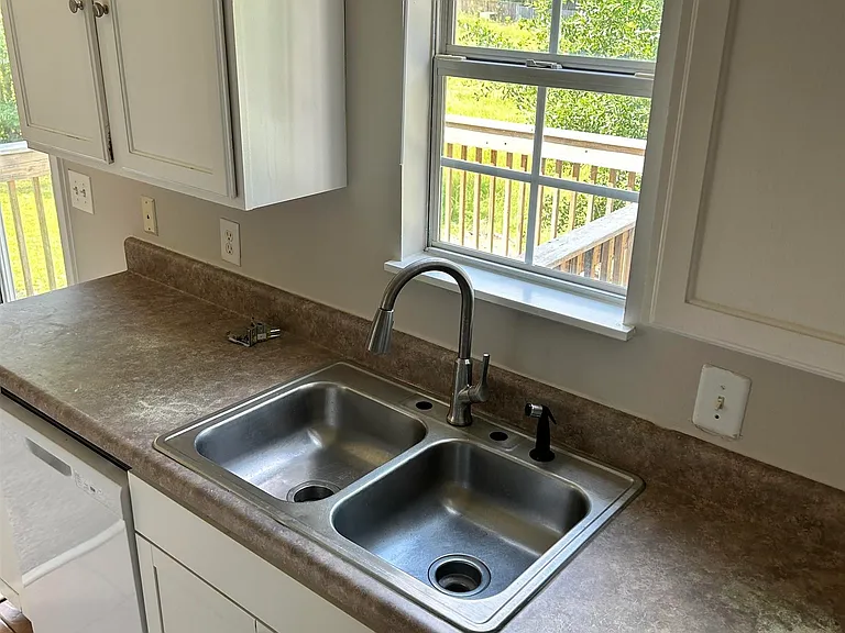 122 Curvewood Rd — Photo 13