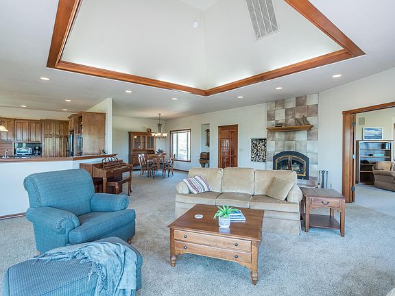 5th image of 10810 Cheshire Way