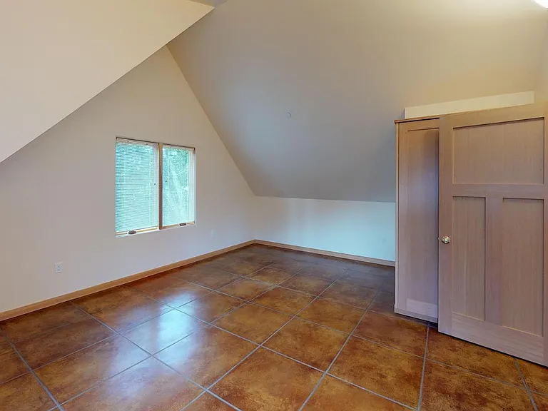6540 Valley View Rd — Photo 6