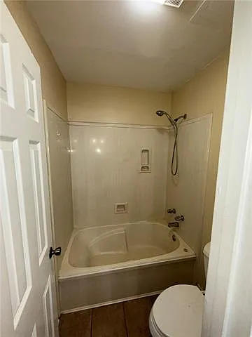 608 Rue St #B — Photo 13