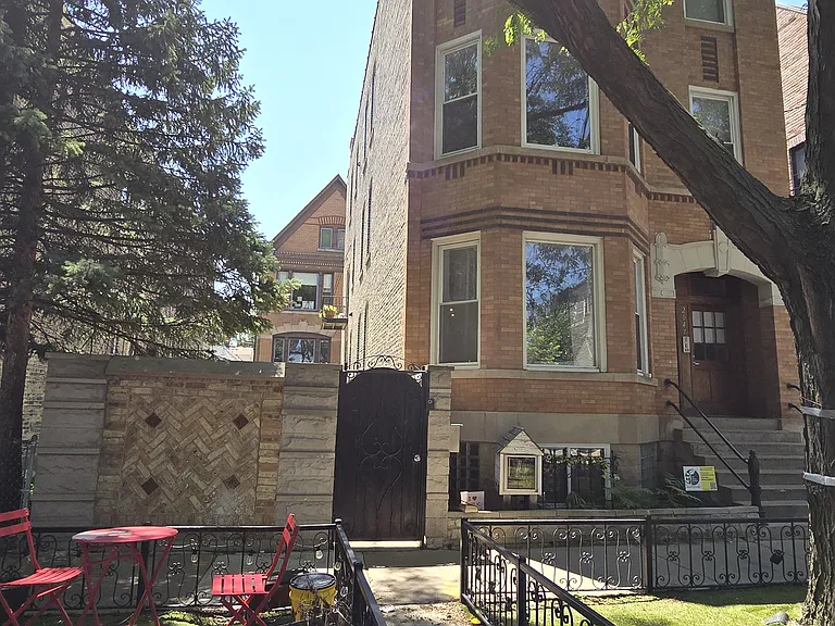 2047 W Walton St #1 — Photo 17