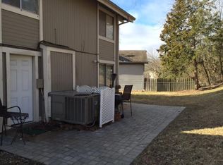 408 Great Hill Dr, Ballwin, MO