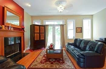 1st image of 6056 N Hermitage Ave #2