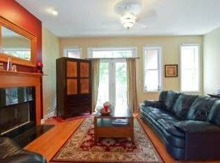 6056 N Hermitage Ave #2, Chicago, IL 60660