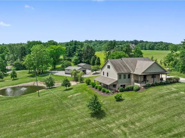 118 Jody Dr, New Brighton, PA 15066