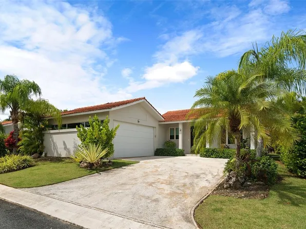 569 Flamenco, Dorado, PR 00646