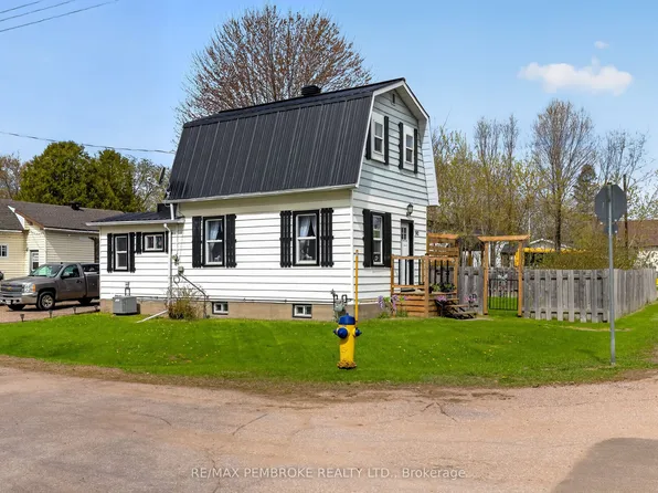302 Willard St, Pembroke, ON K8A 3T7