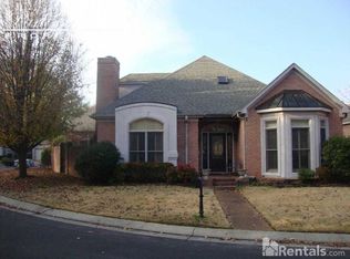 1048 Humphrey Oaks Cir, Memphis, TN 38120
