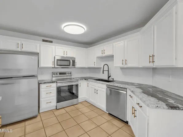 3024 E SIESTA Lane, Phoenix, AZ 85050