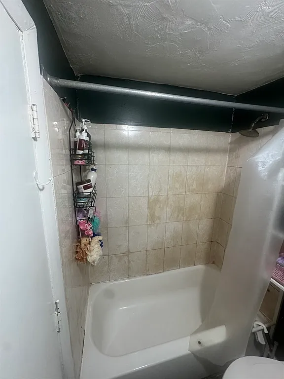 2 bed, 1.0 bath, 625 sqft, $2,000 — Photo 3